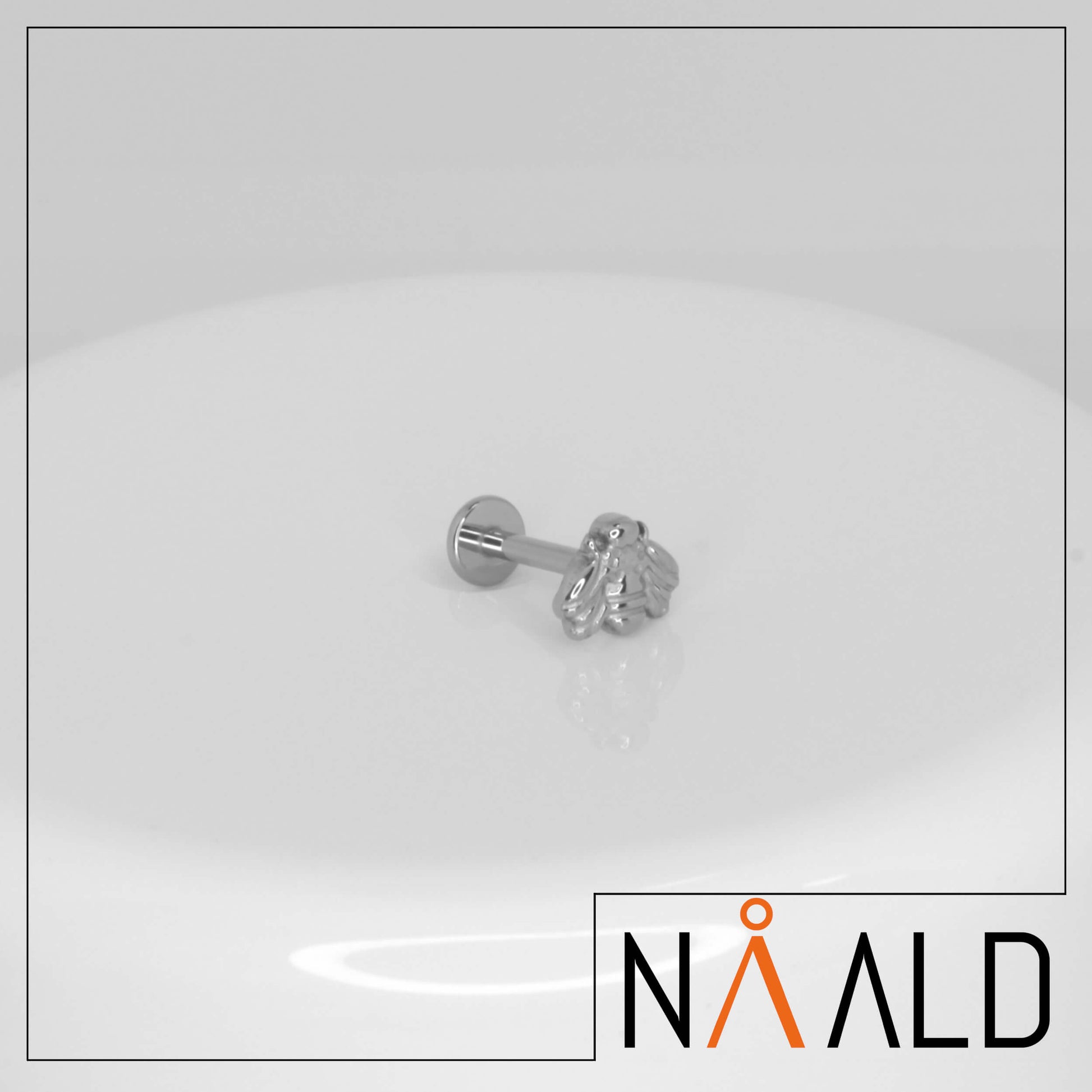 Nåald | Piercing titane abeille