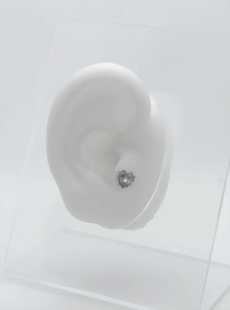 Piercing tragus titane coeur