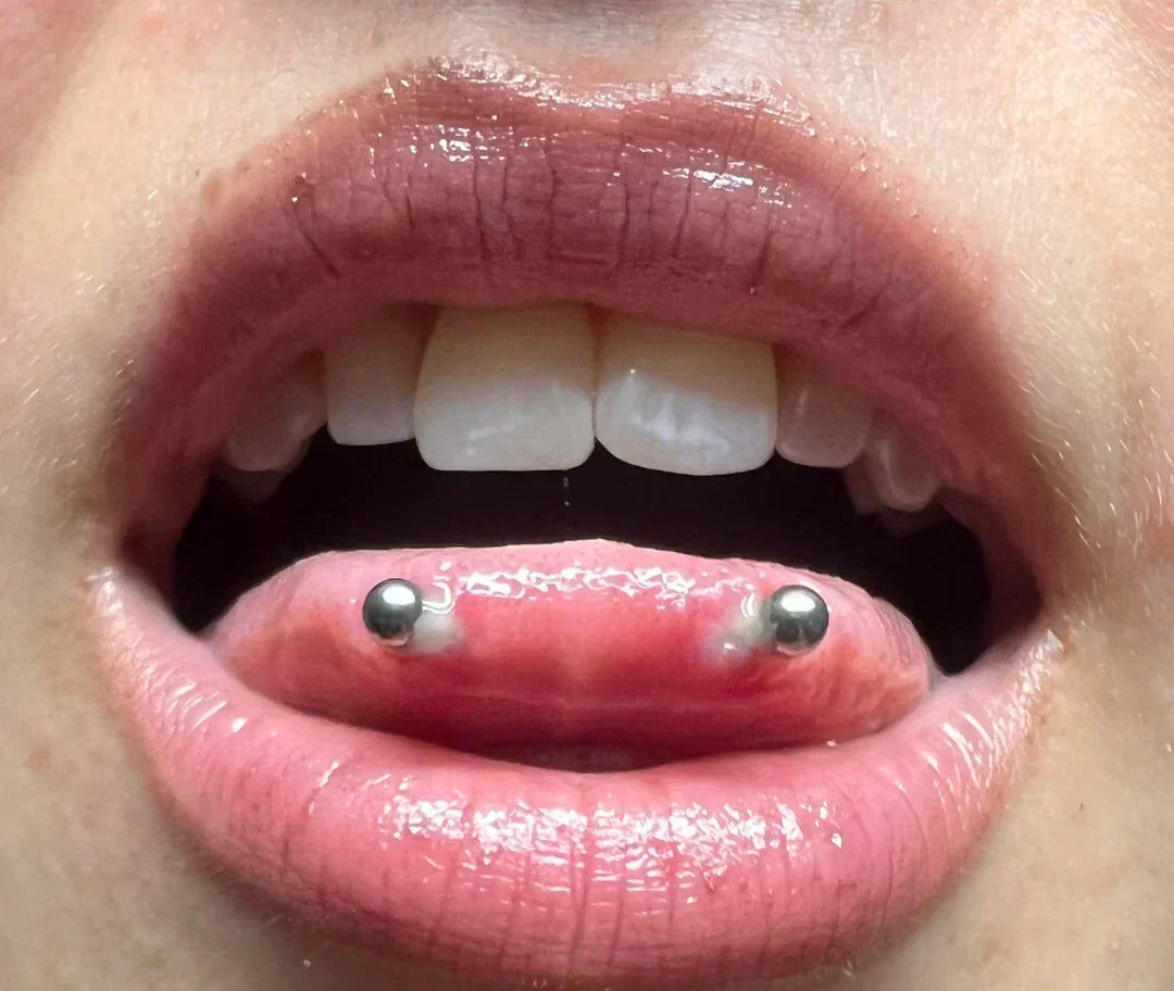 Piercing Snake Eyes : dangereux ? risques, rejet et alternatives