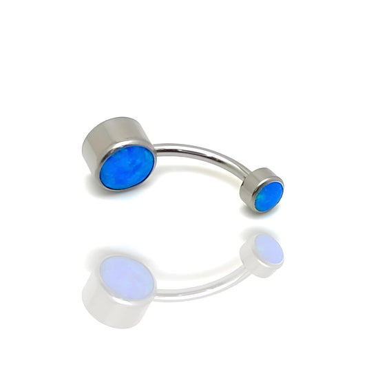 Piercing de nombril en titane avec opales bleues