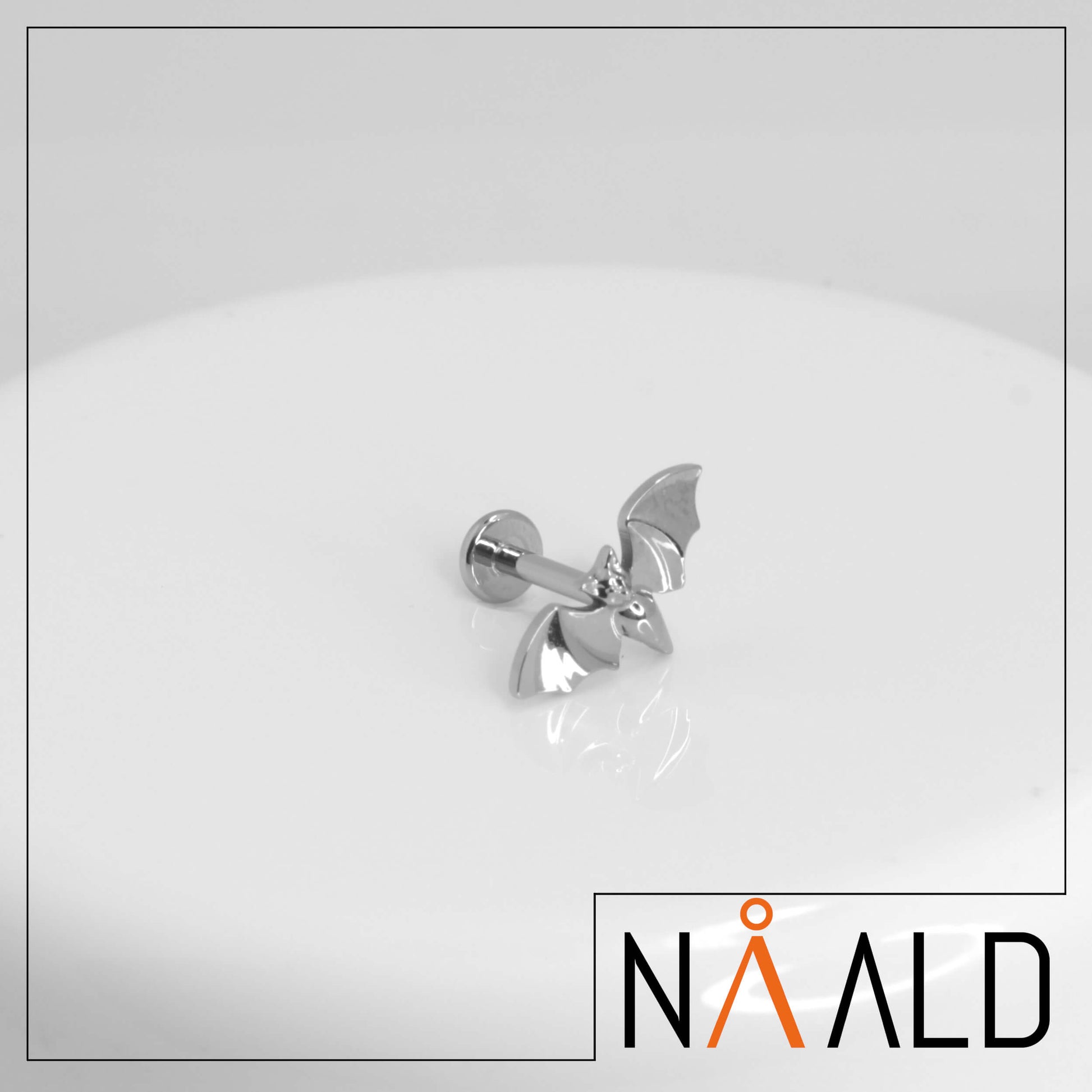 Piercing titane chauve-souris